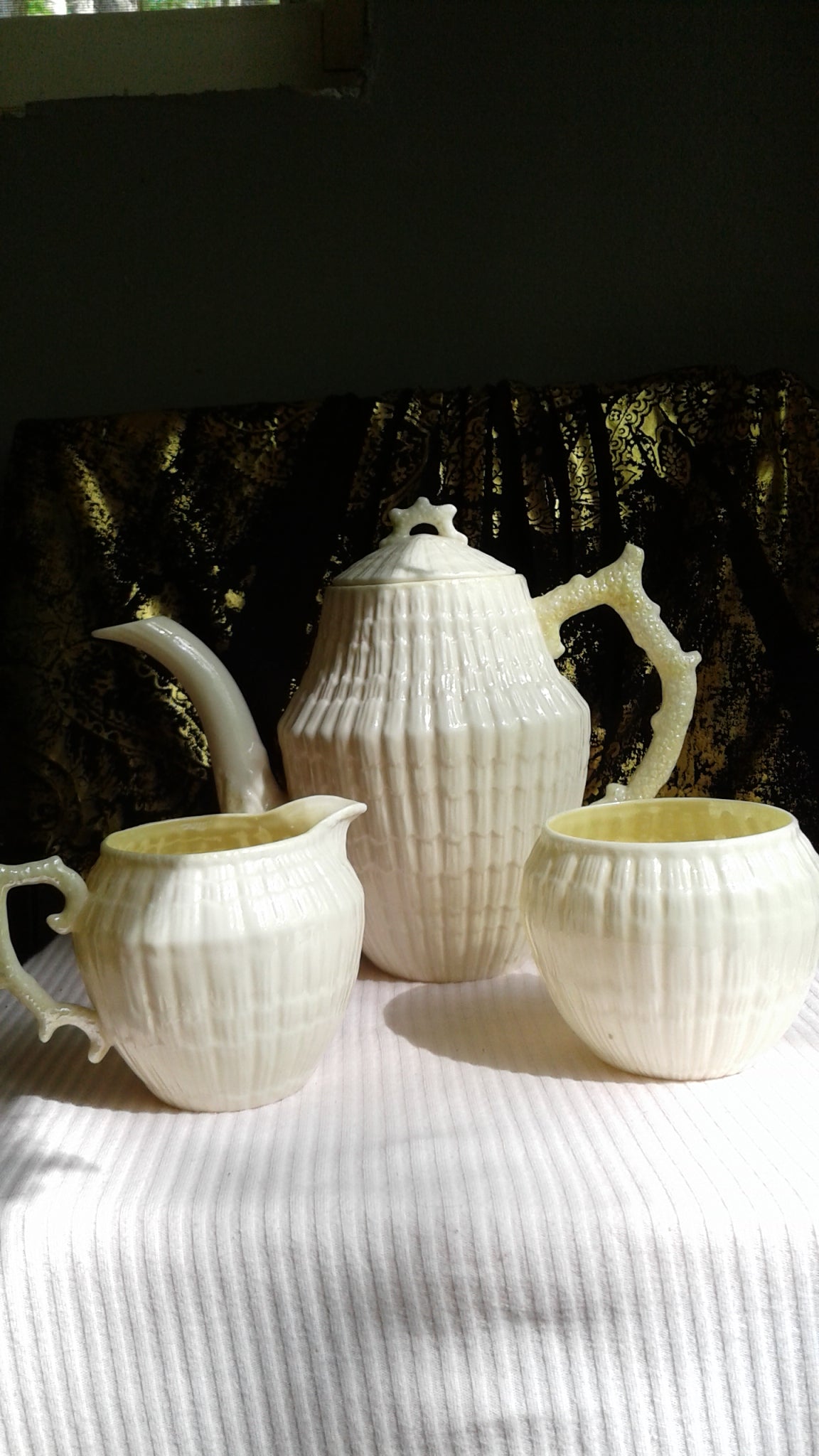 Belleek Vintage China Yellow Limpet pattern Teapot, lid, creamer and sugar bowl